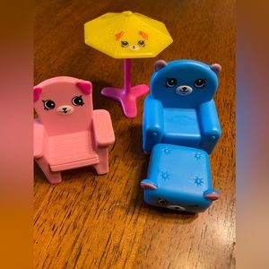 Shopkins, four pieces for McDonald’s 2017 collection.